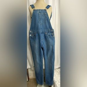 Ladies denim Levi’s overalls size XS
